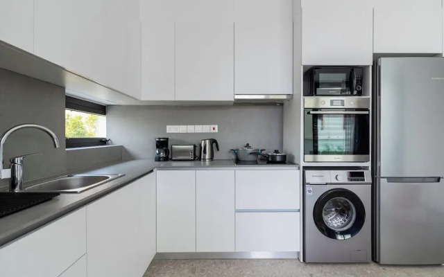 Solara - Stylish Balcony Apartments in Larnaca