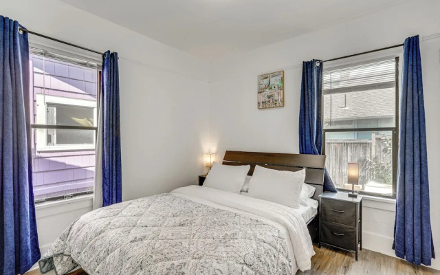 Family-friendly Seattle Home in Green Lake!