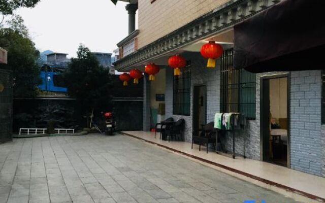 Ruyuan Nanling Lotus Tangyuese Inn