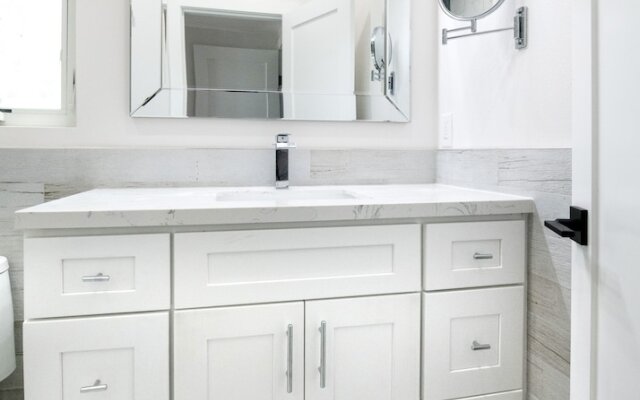 36th St (68238)