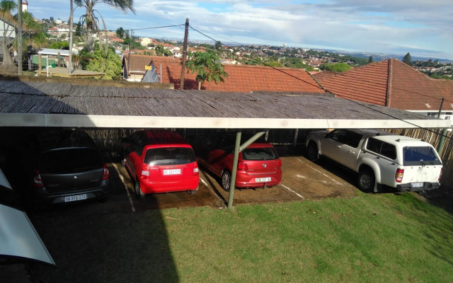 African Sky's the Limit -Quiet, peaceful self-catering