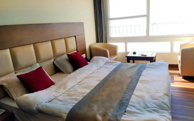 Hotel Samrat | On Mall Road with complimentary Parking