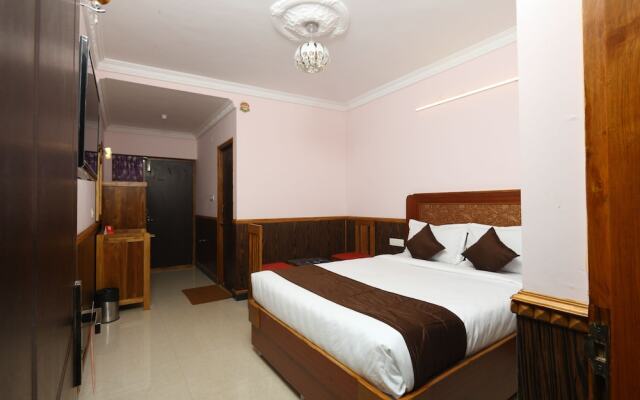 OYO 8709 Hotel Rain Forest