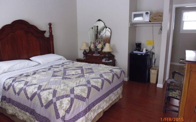 The Victorian Motel and RV Park