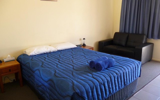 Moura Motel – Guest Rooms – Moura