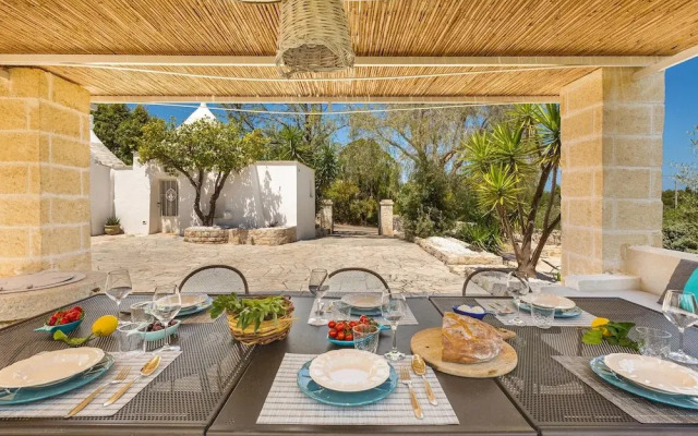 2526 Trullo Limone by Perle di Puglia