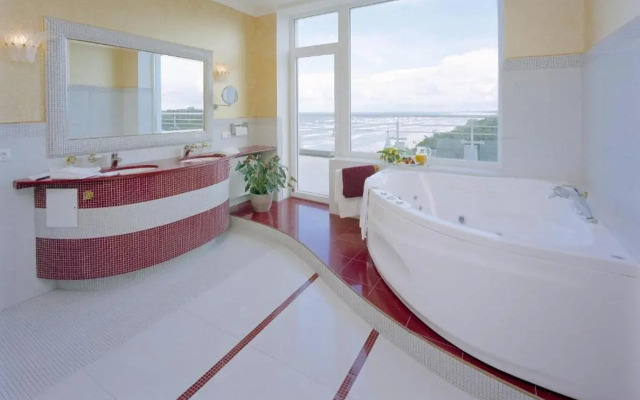 Baltic Beach Hotel & SPA