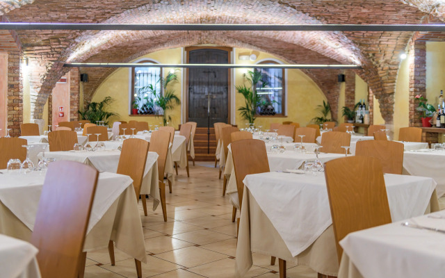 Hotel Regina Del Garda Suite