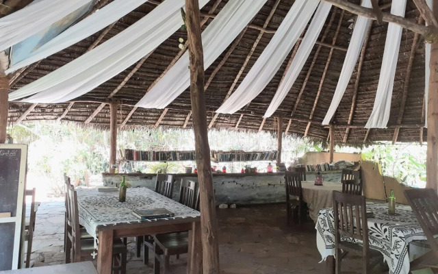 Swahili Divers & Gecko Nature Lodge