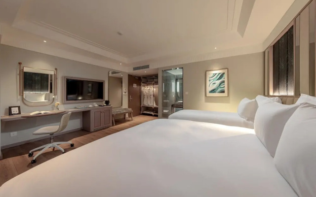 La Siesta Premium Lakeside