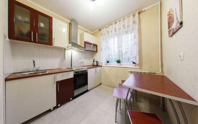 Апартаменты ИннХоум - Площадь Революции