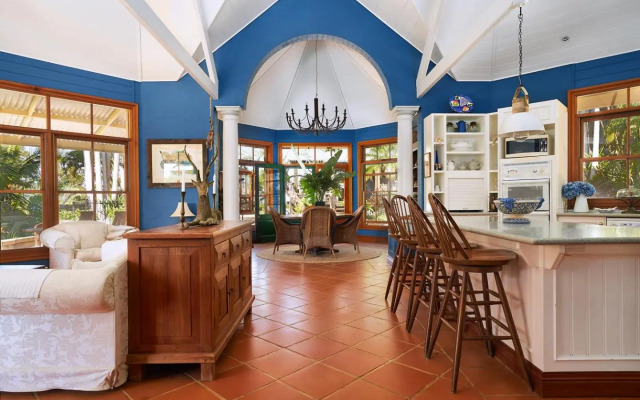 Victoria's at Ewingsdale