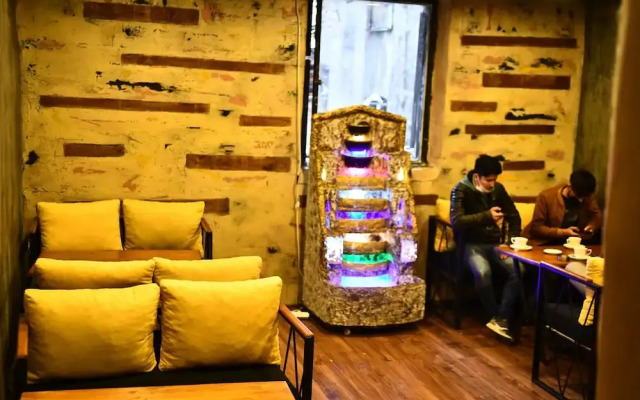 Ada Aparthotel