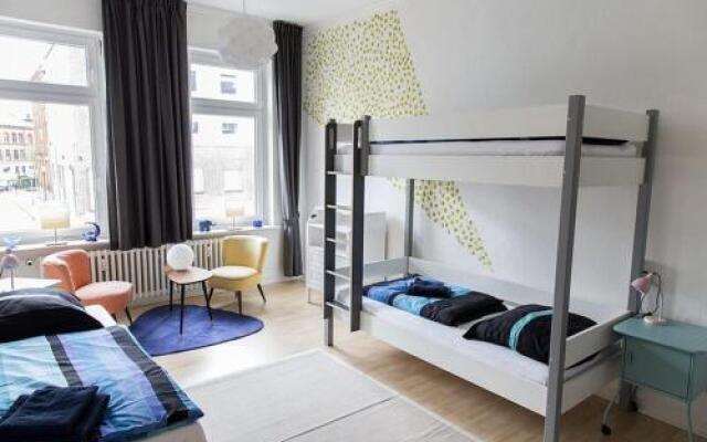 Stilvolle Altbauwohnung in zentraler Lage