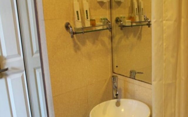 Saint Angel Hotel (Beijing Chaoyang Hospital Hujialou Subway Station)