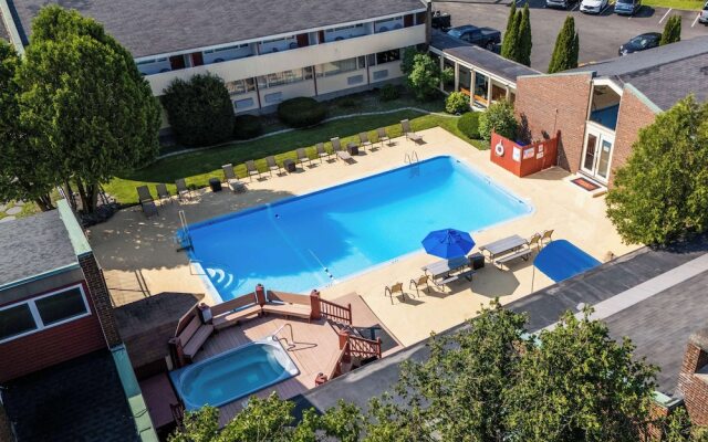 Best Western Waterville Inn