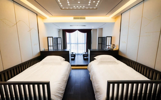 History Boutique Inn