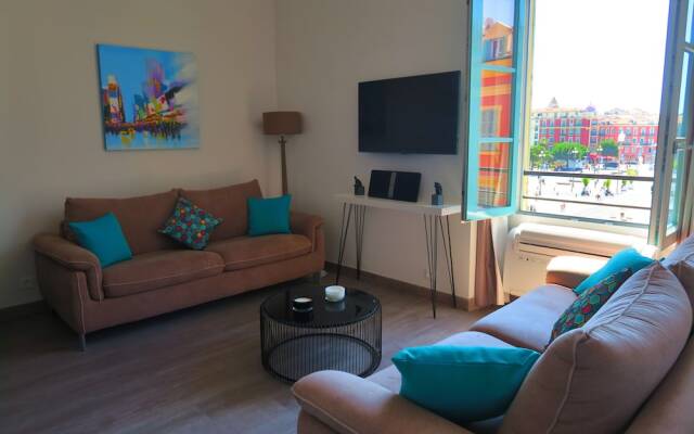 Ashley&Parker - Massena Plaza