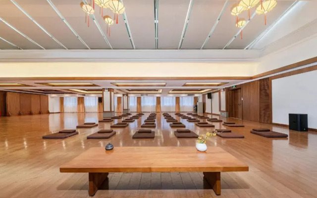 Heyuan Bavarian Manor Argyle Resort & Austere Bodhi Hotel