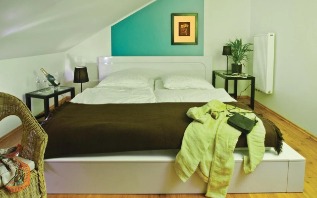 Nice Home in Pinnow With 2 Bedrooms and Wifi