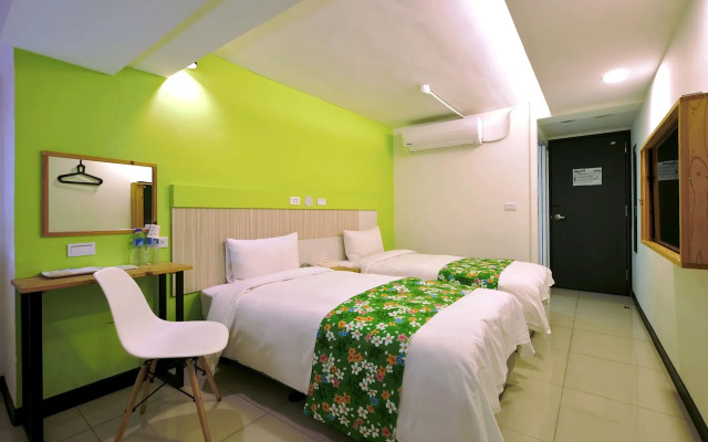 Good Night Hotel