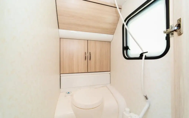 Pohang Uhil Camping Park Pension