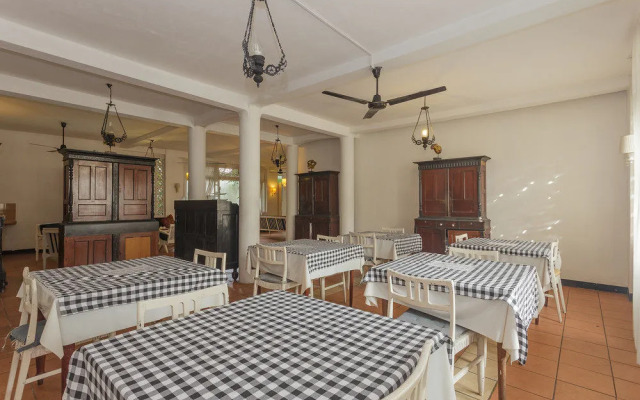Royce Hotel