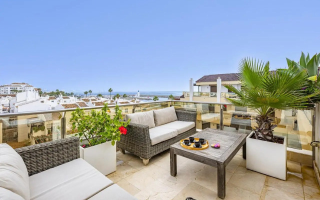 2218-Duplex first line beach with sea view