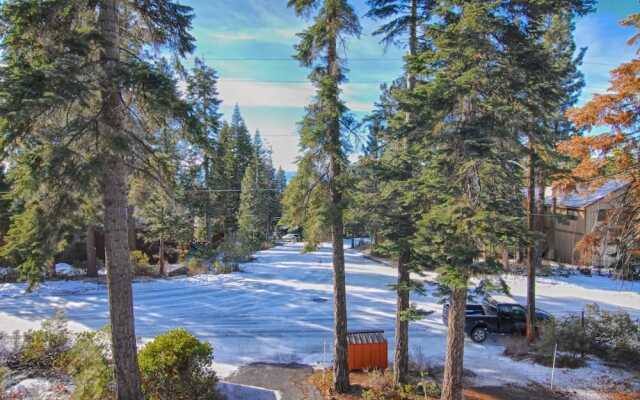 Classic Tahoe Bunkhouse Style Cabin #193