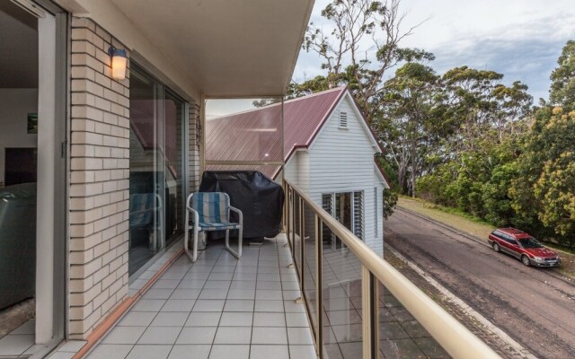 Laman Lodge, Unit 3, 15 Laman Street,