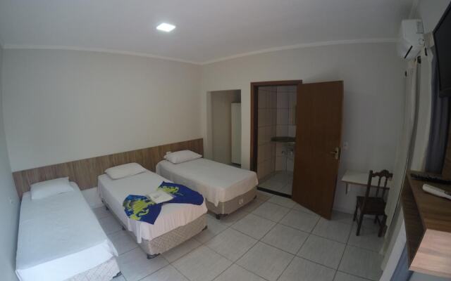 Hotel 2 Irmaos