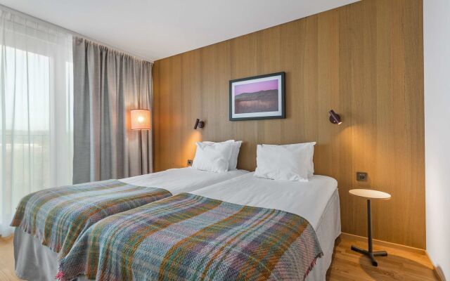 Ten Hotel