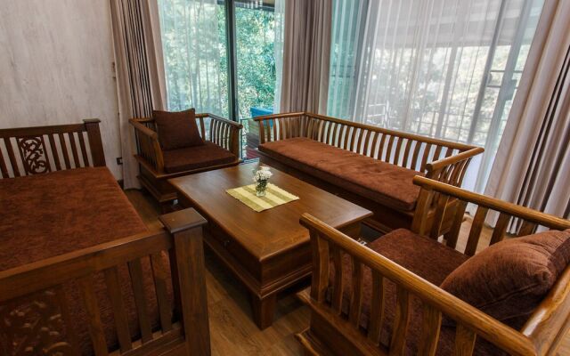 The Stream House at Mae Kampong