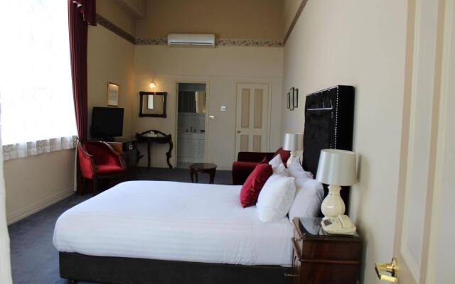 The Macquarie Hotel