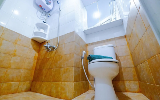 Furnished Studio Green Pramuka City Apartment