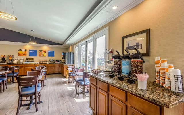 Comfort Inn - Independence