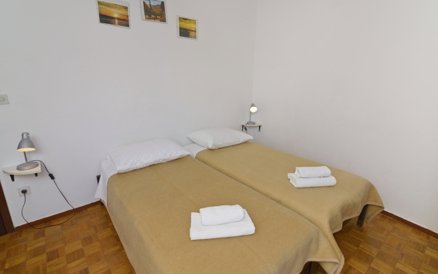 Apartment Ive - with sea view: A2 Tisno, Island Murter