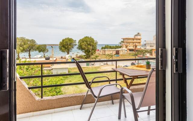 Sun Beach Apartments in Chania 10 & 13