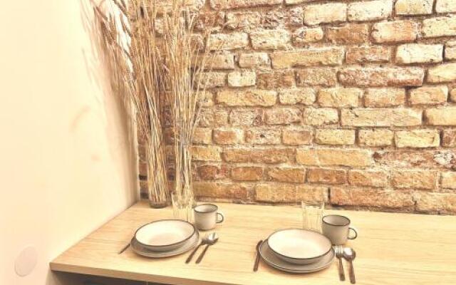 Tomy Old Town Apartments