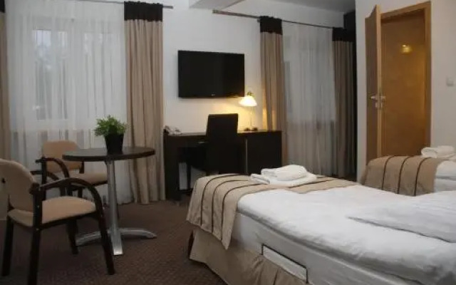 Kuklówka Conference