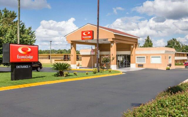 Econo Lodge Inn & Suites Macon