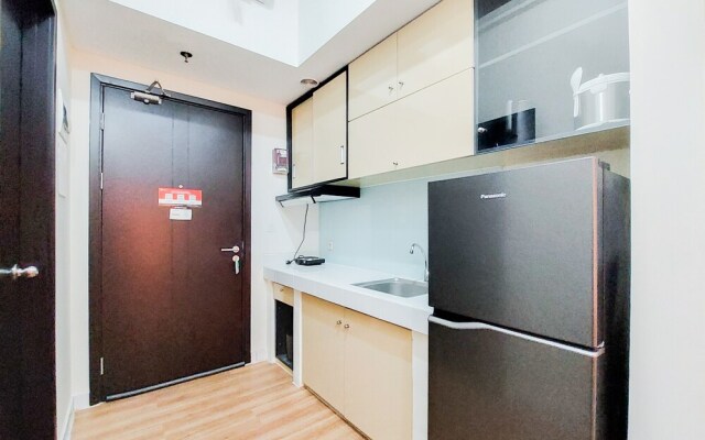 Simply And Modern Studio At Casa De Parco Apartment