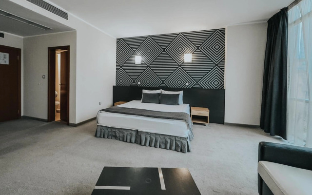 Hotel Noris