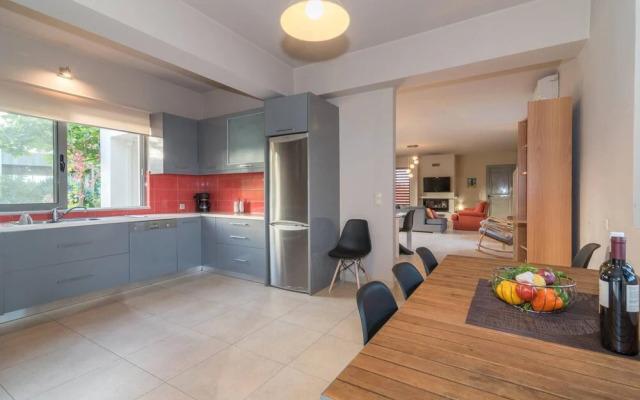 Villa Verano - Spacious 5-bdr & 5-bth Villa