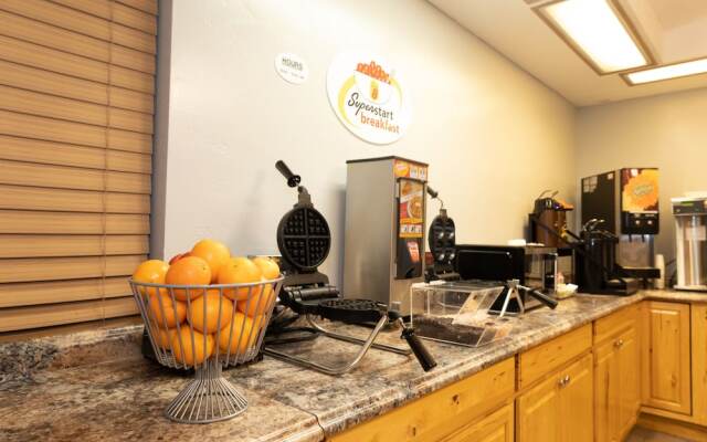 Super 8 Missoula/Brooks Street