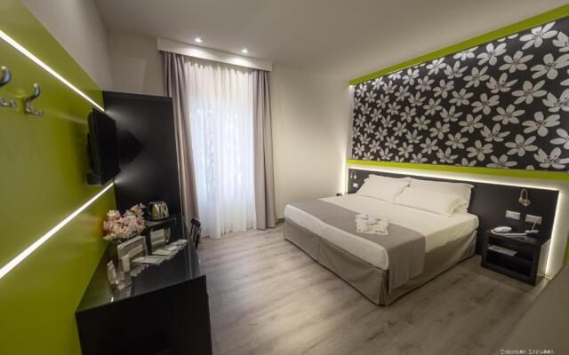 Holygold Suite