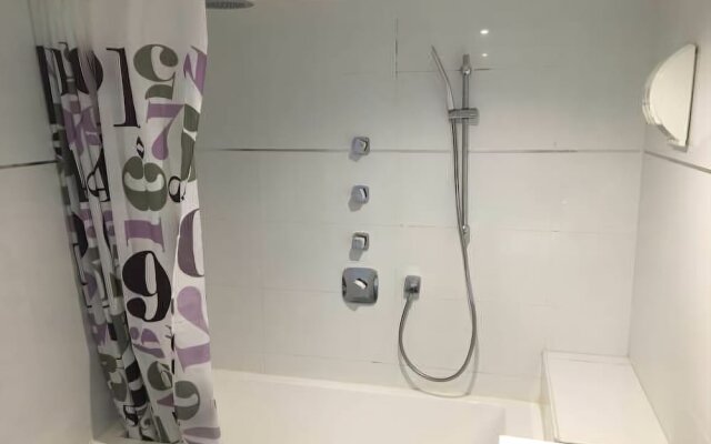 Carmel Holiday Apartments
