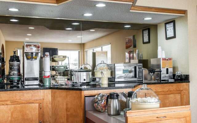 Quality Inn & Suites Indianapolis Northwest