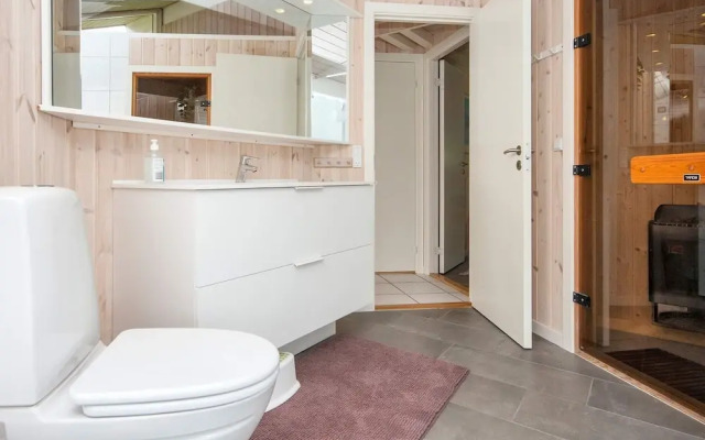 6 Person Holiday Home in Bjert-by Traum