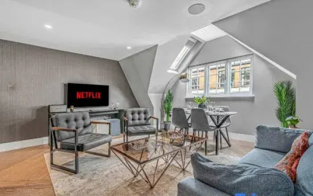 The Story Penthouse - Soho - by Frankie